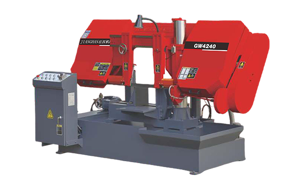 曲江GW4240双柱卧式带锯床