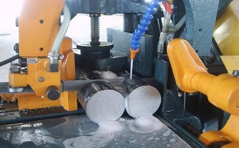 曲江卧式带锯床的送料方式有哪几种？